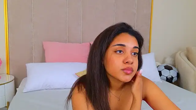 Luna_Cortiern Live XXX chat