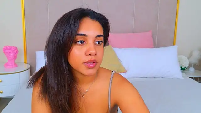 Luna_Cortier – Live XXX-chat