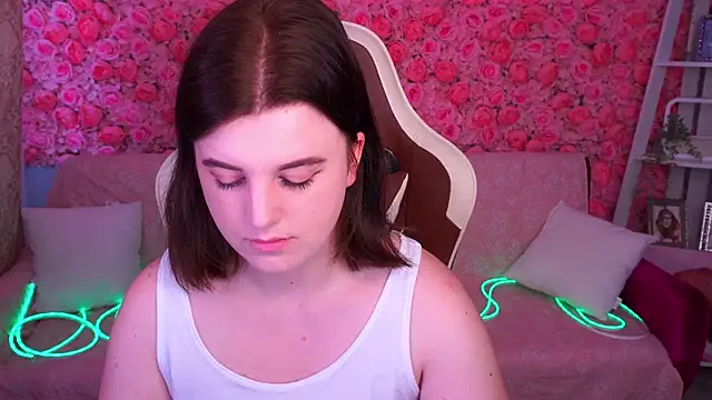 KristiFoxyのライブXXXチャット