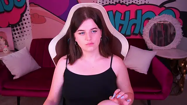 Chat +18 de KristiFoxy ao vivo