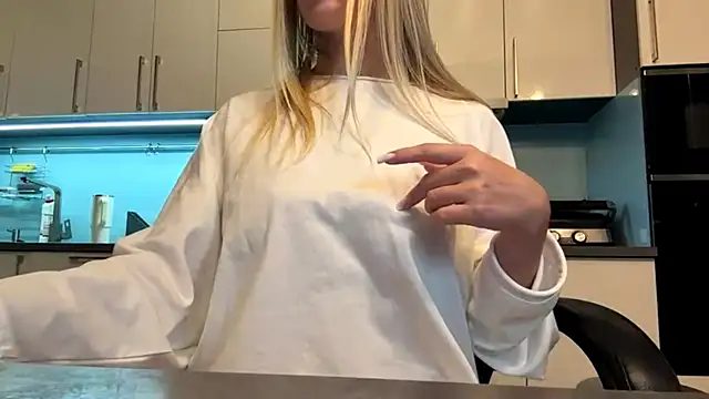 SoftnessMila Webcam-Show