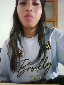 MeelFox webcam show