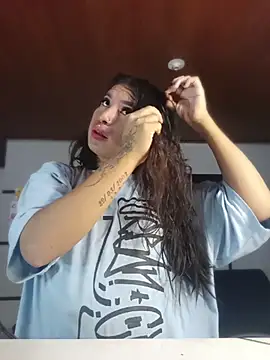 MeelFox Show in webcam