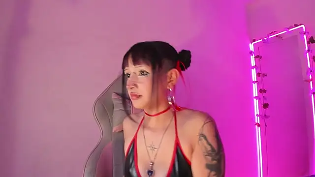 Gemma_honey Adlı Modelin Canlı XXX Sohbeti