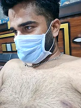 Show modela BeardKingoBack na web-kameri