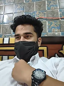 BeardKingoBack Show in webcam