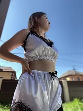 LynaFrost Show in webcam