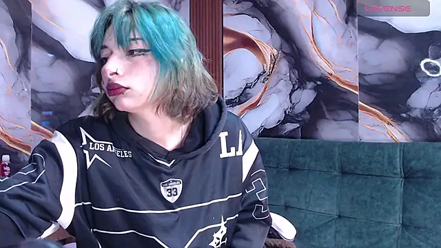 _weird_sativa 라이브 XXX 채팅