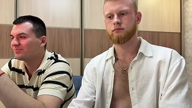 Adam_ice Show in webcam