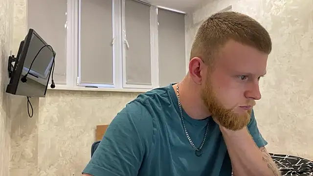 צ'אט XXX בשידור חי של Adam_ice