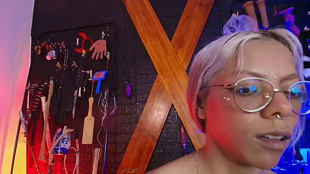Ariaoficial's Webcam Show