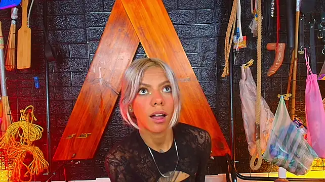 Ariaoficial webcam show