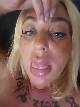 MiaMooly – webcam-show