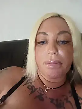 Czat XXX na żywo – MiaMooly