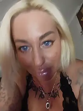 MiaMooly Webcam-Show