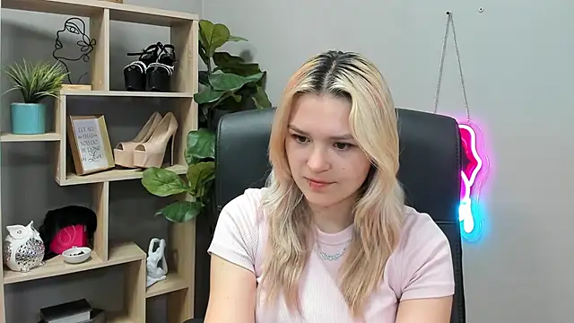 دردشة SweetLilyxo الجنسية المباشرة