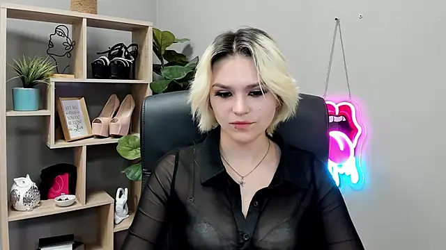 Chat XXX en directo de SweetLilyxo