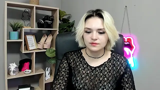 SweetLilyxo Adlı Modelin Web Kamerası Şovu