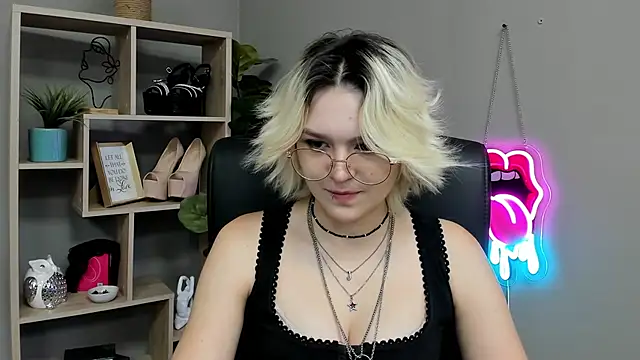 SweetLilyxo's Webcam Show