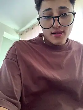 Adonibaskerville4's Webcam Show