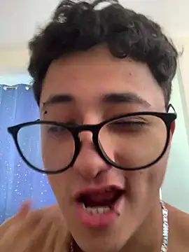 Show Webcam de Adonibaskerville4