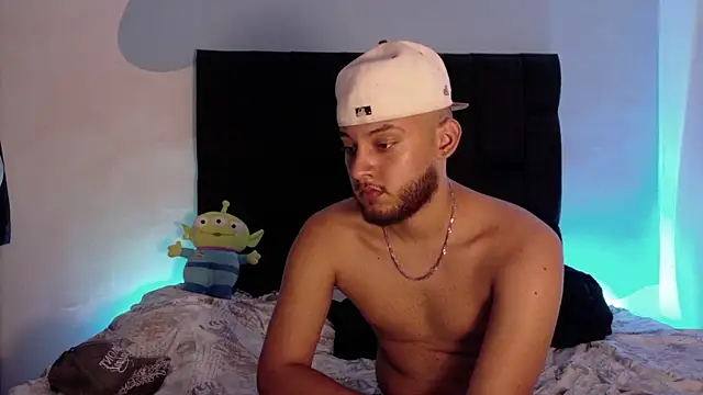 Sebolaz333 Show Webcam