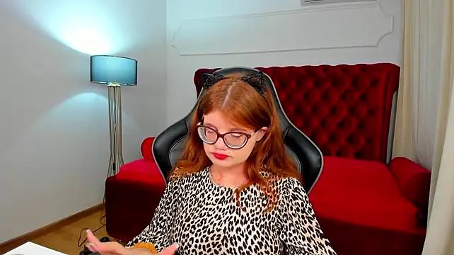 צ'אט XXX בשידור חי של ChloeHalses