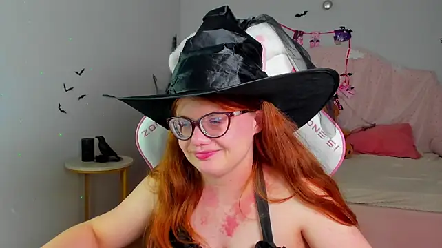 XXX chat uživo modela ChloeHalses