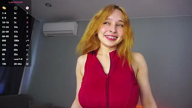 HannaHayles Show in webcam
