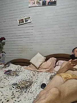 Sweetcoople28 webcam show