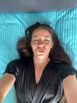 OnlyLeiLa XXX чат на живо