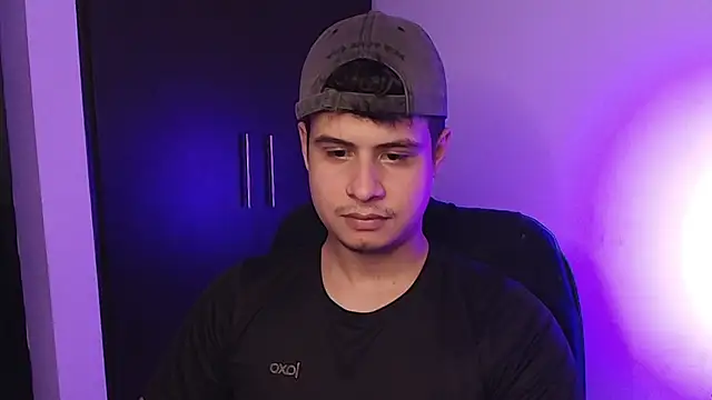 Chat +18 de BjornSteel ao vivo