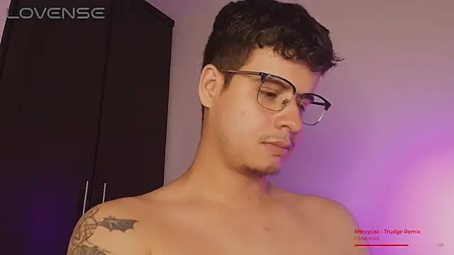 BjornSteel Pertunjukan Webcam