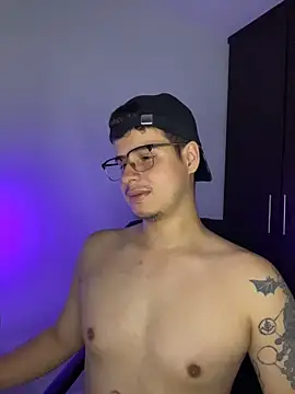 BjornSteel webkamerás műsora