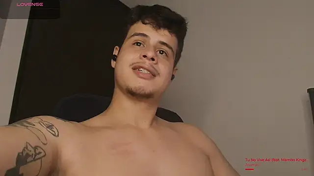 BjornSteel webkamerás műsora