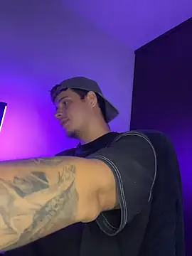BjornSteel's Live XXX Chat