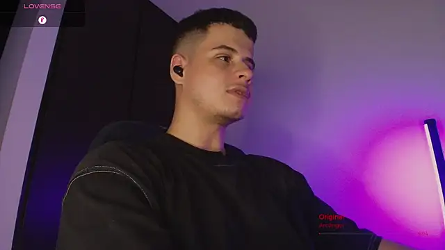 BjornSteel Pertunjukan Webcam