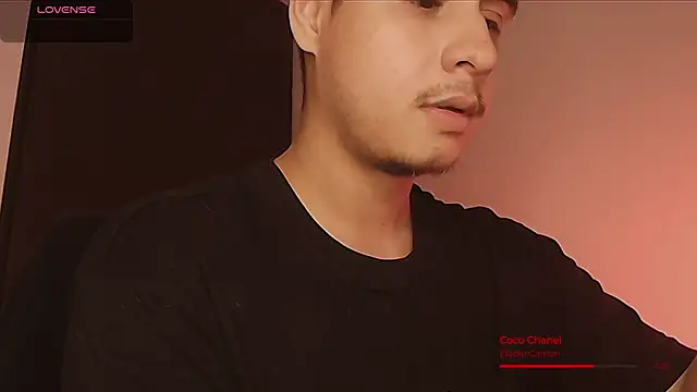 Živý XXX chat BjornSteel