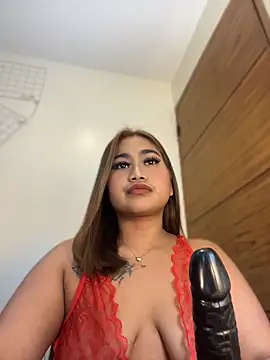 vien_pussy69 webkamerás műsora