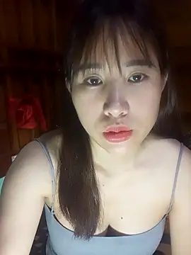 Yui-Ch1682 Live Chatraum