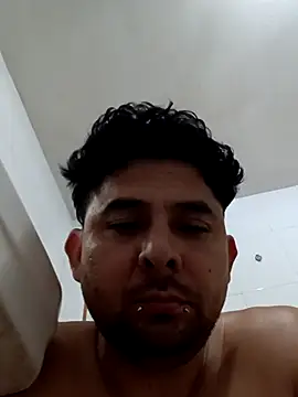 BustedCall Pertunjukan Webcam