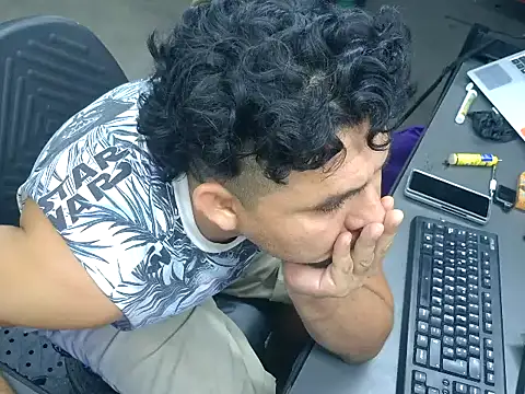 BustedCall's Webcam Show