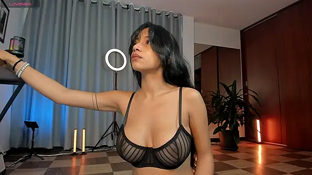 karinnixx's Live XXX Chat