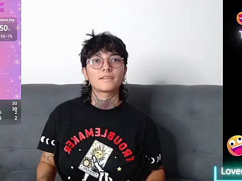 Chat +18 de Ivyravens ao vivo