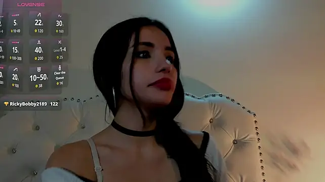 Chloe_Miller_2のライブXXXチャット