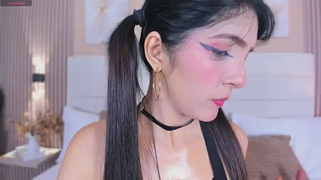 LisaLainのライブXXXチャット