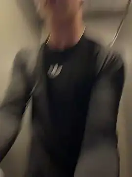 ARON_LUXXn Webbikameraesitys