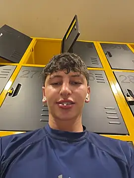 ARON_LUXX 在線直播表演