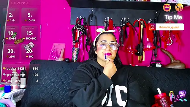 shannon_queen-'s Webcam Show