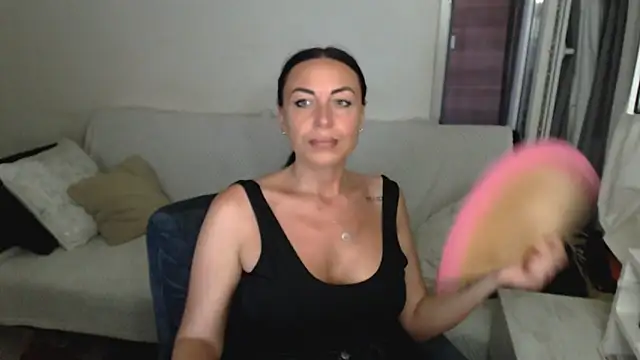 CloveLove: απευθείας συνομιλία ΧΧΧ